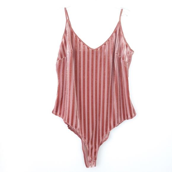 Forever 21 Bodysuit 0X PLUS Size Pink Velvet Ribbed, Snap Bottom, Adjust Strap - Picture 1 of 6